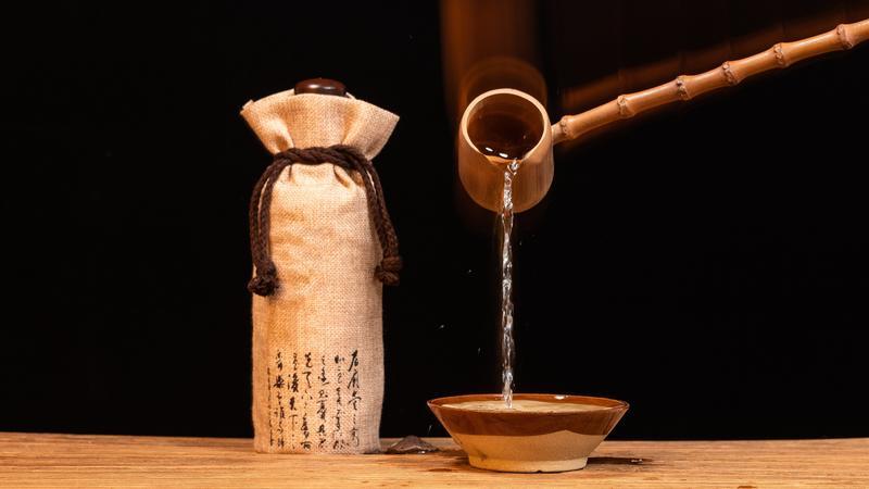 【白酒+春节效应】白酒板块持续复苏,投资主线是?